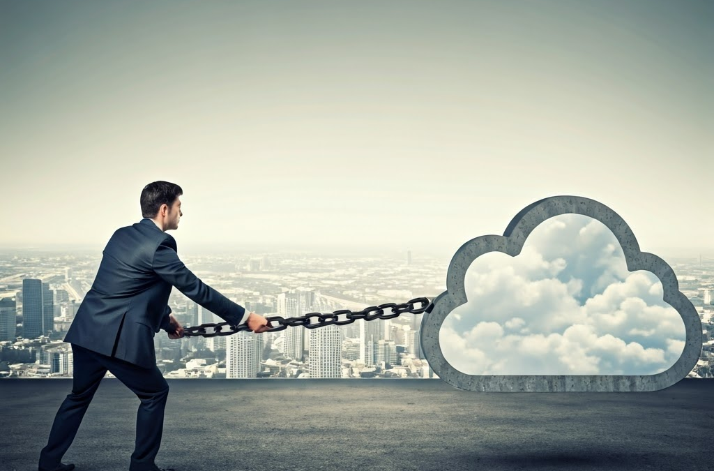 Escaping Vendor Lock-In: Navigating Data Gravity in Cloud